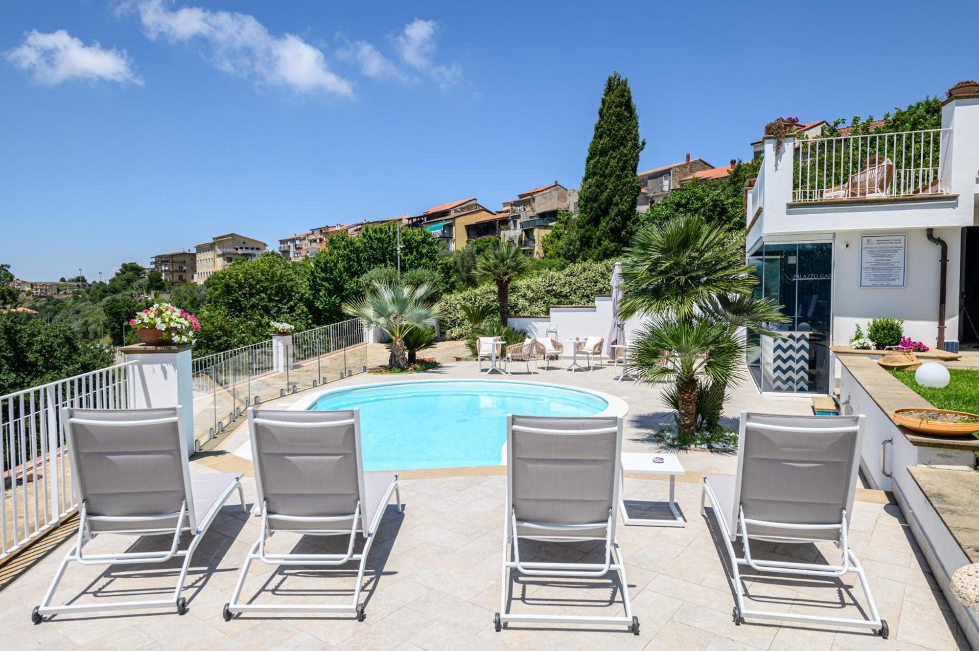 Отель Palazzo Gargano Prignano Cilento Экстерьер фото