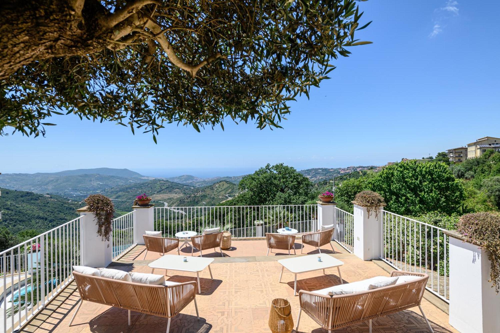 Отель Palazzo Gargano Prignano Cilento Экстерьер фото